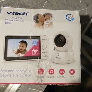 VTech 5" Pan & Tilt Video Monitor - White